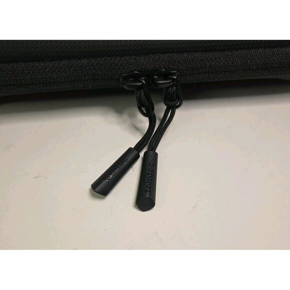 Nintendo Switch 2 tomtoc Slim Hard Shell Carrying Case - Black - Picture 7 of 7